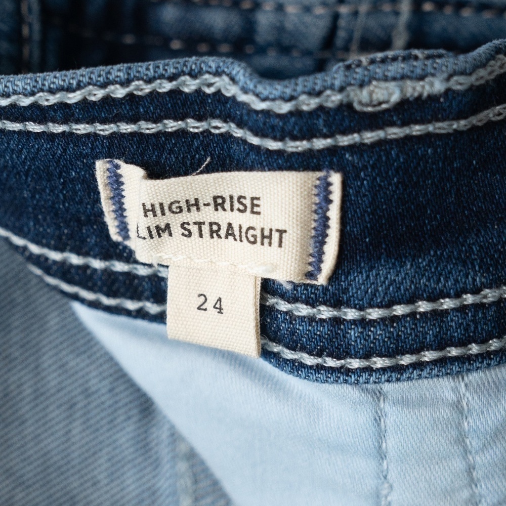 Madewell. High-Rise Slim Straight Jean. - Picture 10 of 13